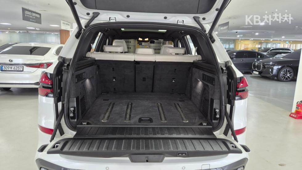 BMW X5 — miniaturë 16