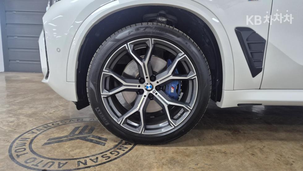 BMW X5 — miniaturë 5