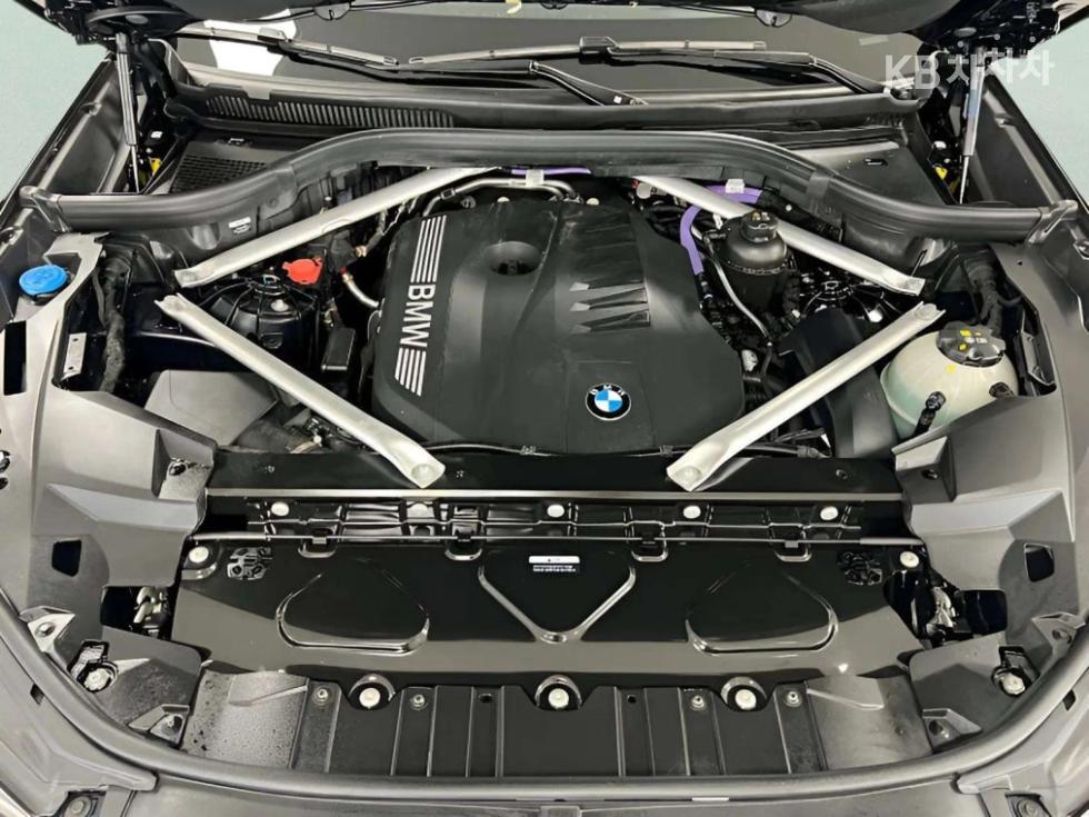 BMW X5 — miniaturë 5