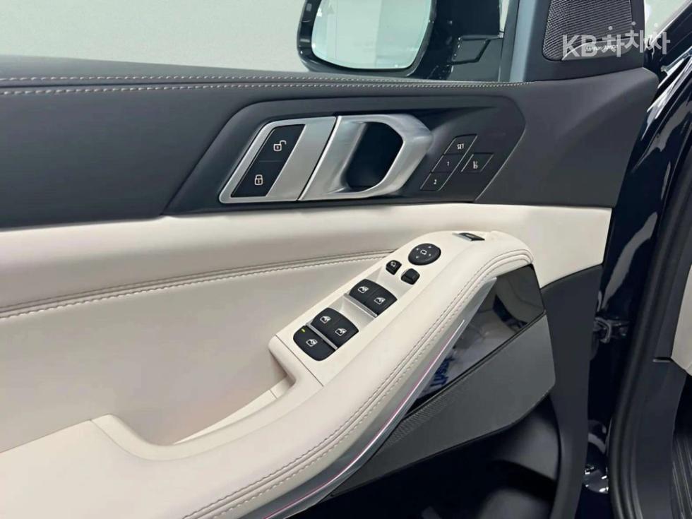 BMW X5 — miniaturë 9