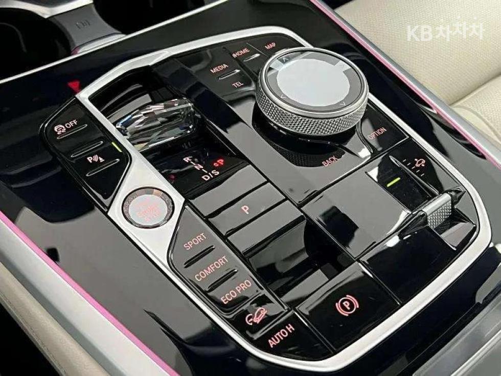 BMW X5 — miniaturë 20