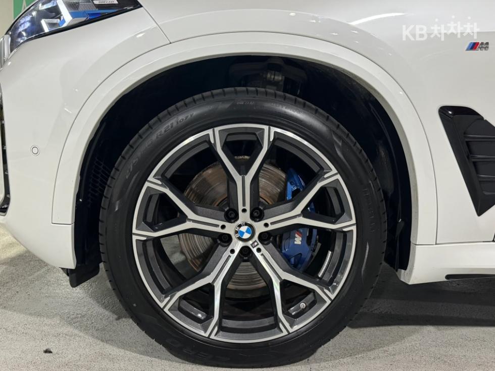 BMW X5 — miniaturë 5