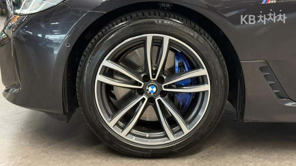 2023 BMW BMW photo