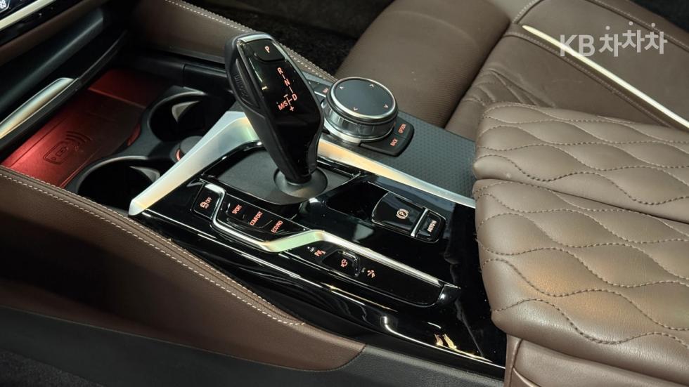 2023 BMW BMW photo