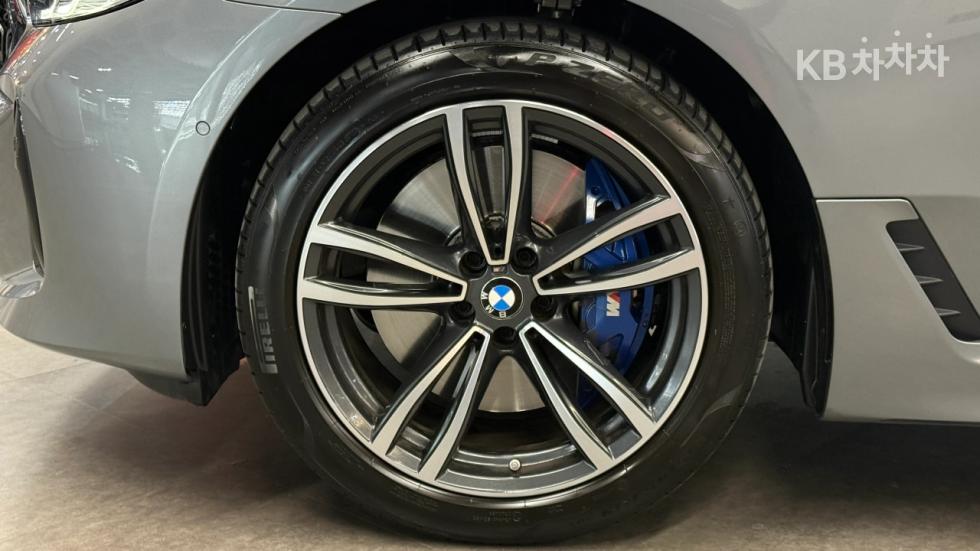 2023 BMW BMW photo