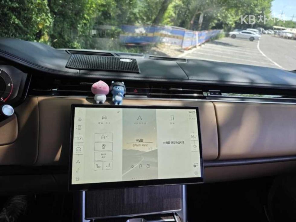 Land Rover Range Rover — miniaturë 7