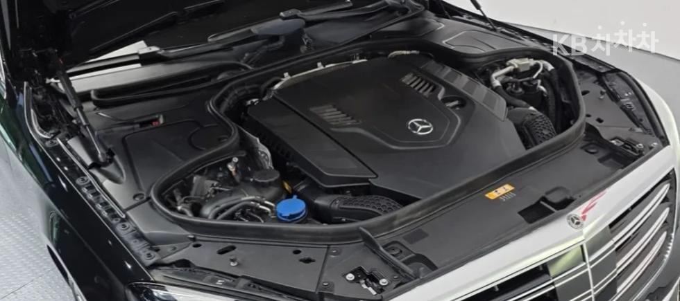 2019 Mercedes-Benz S photo