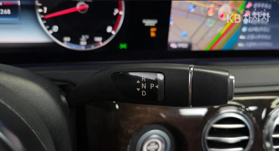 2019 Mercedes-Benz S photo
