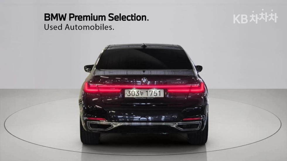 2021 BMW BMW 7 (G11) photo