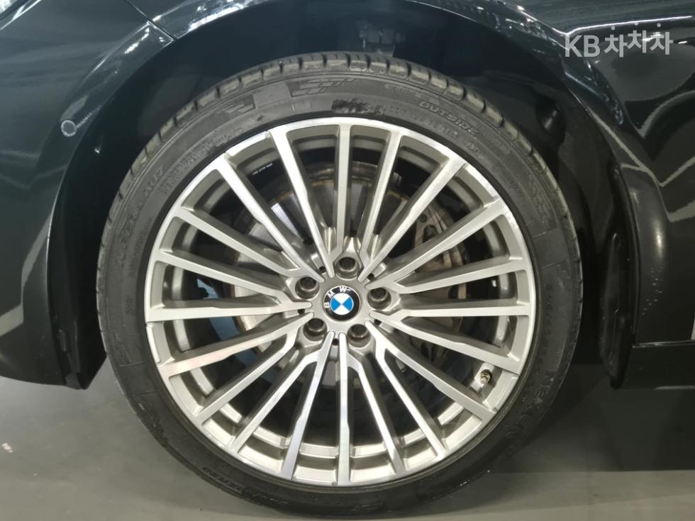 2021 BMW BMW 7 (G11) photo