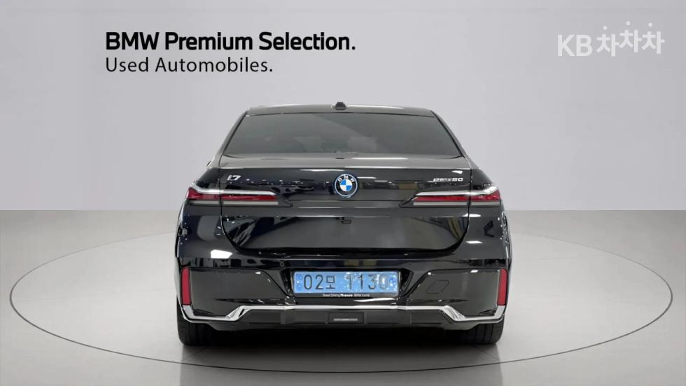 BMW i7 — miniaturë 2