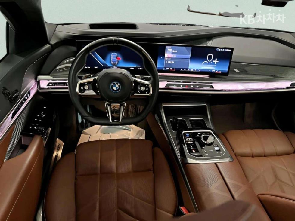 BMW i7 — miniaturë 8