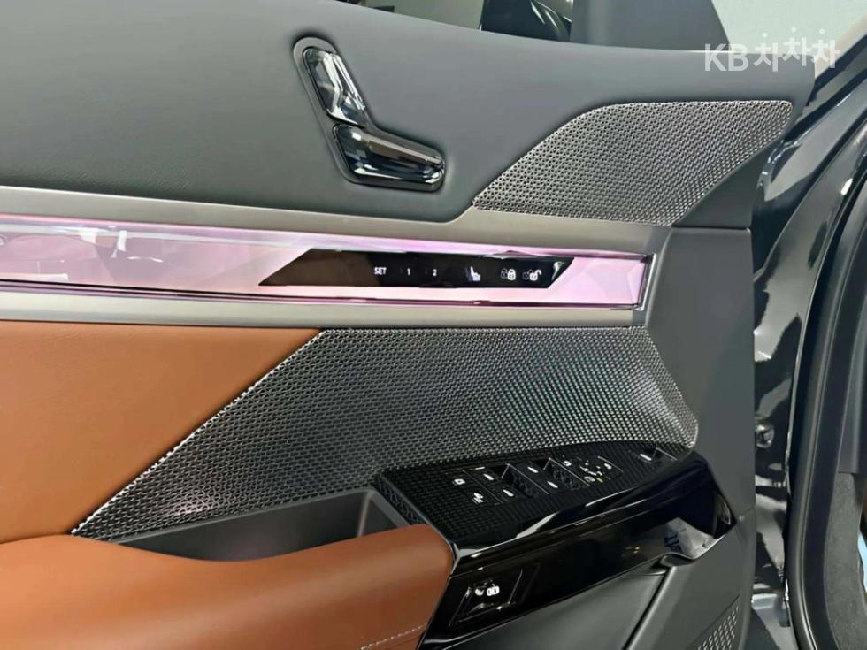 BMW i7 — miniaturë 15
