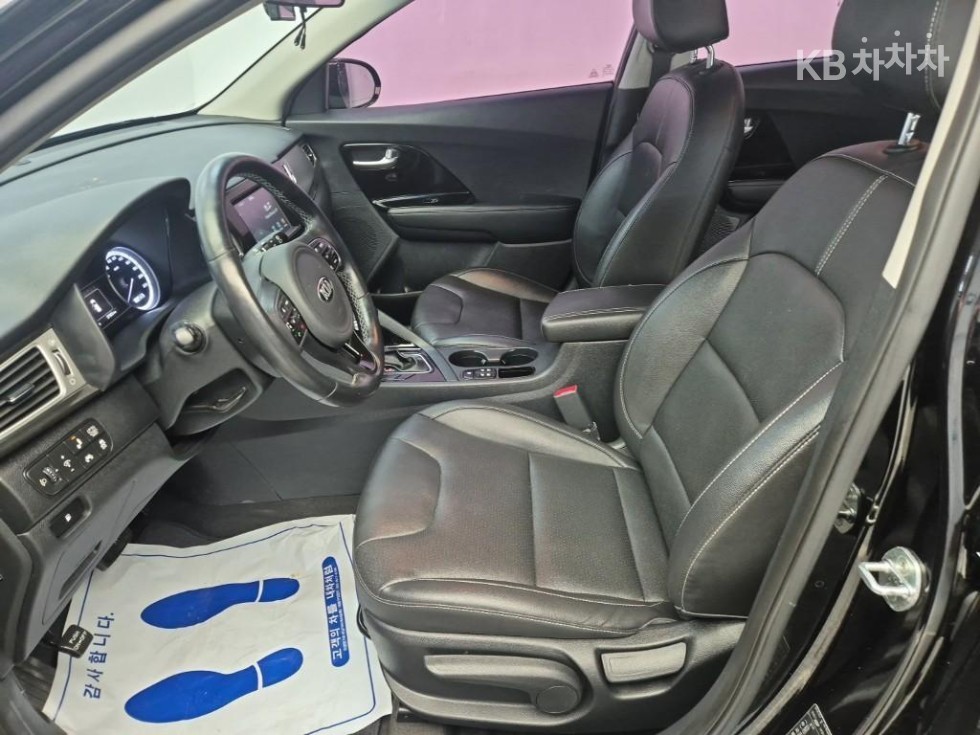 Kia Niro — miniaturë 11