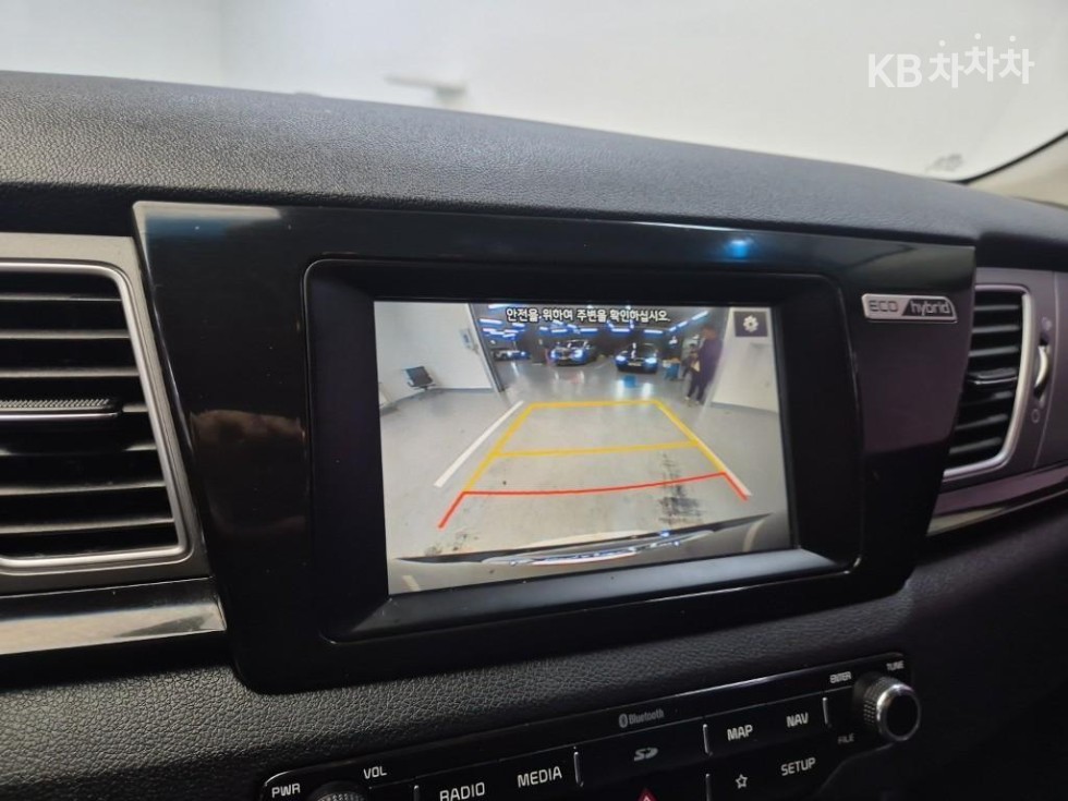 Kia Niro — miniaturë 14