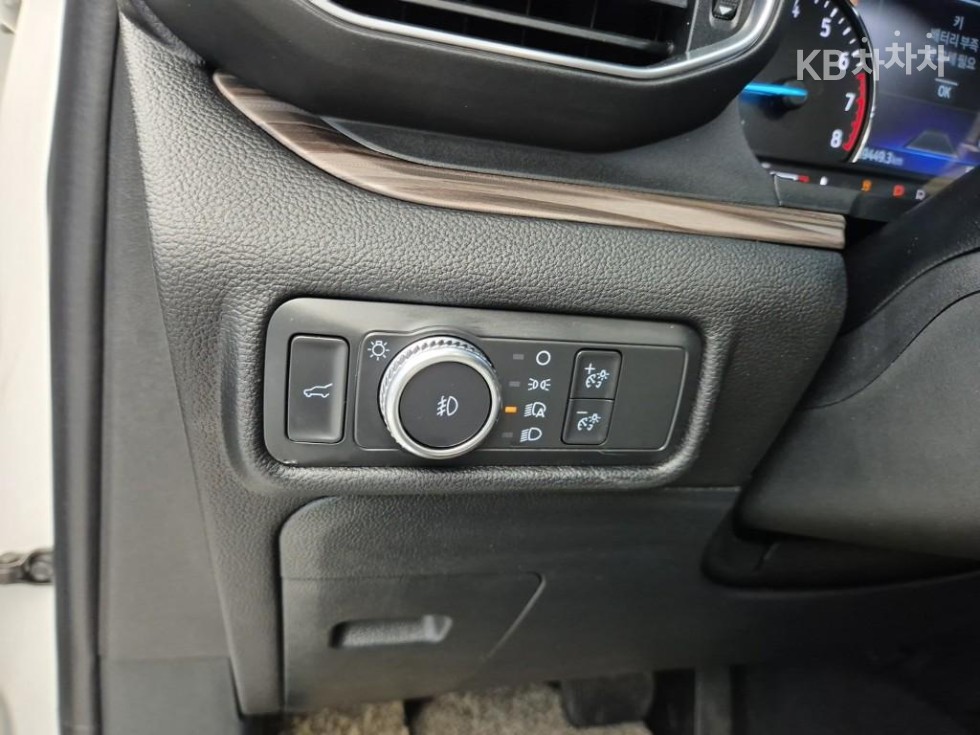 Ford Explorer — miniaturë 17
