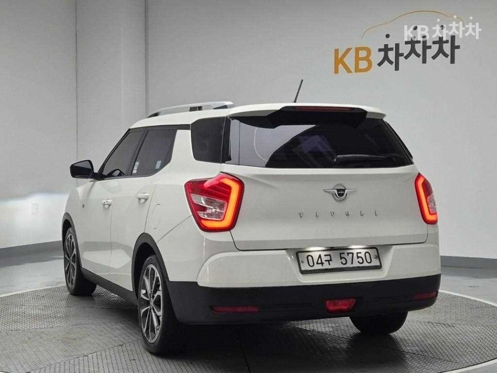 SsangYong Tivoli — miniaturë 2