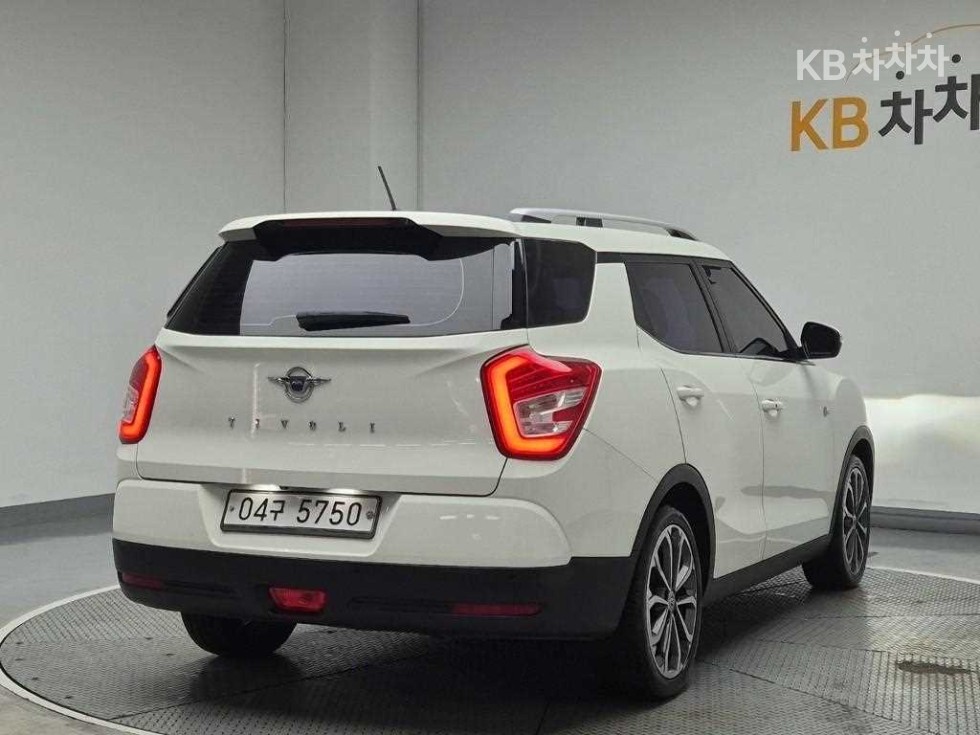 SsangYong Tivoli — miniaturë 3