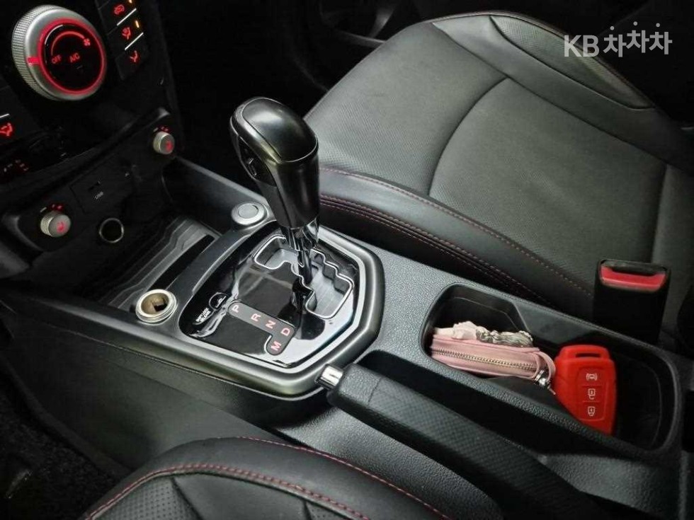 SsangYong Tivoli — miniaturë 8