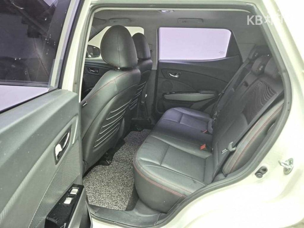 SsangYong Tivoli — miniaturë 12
