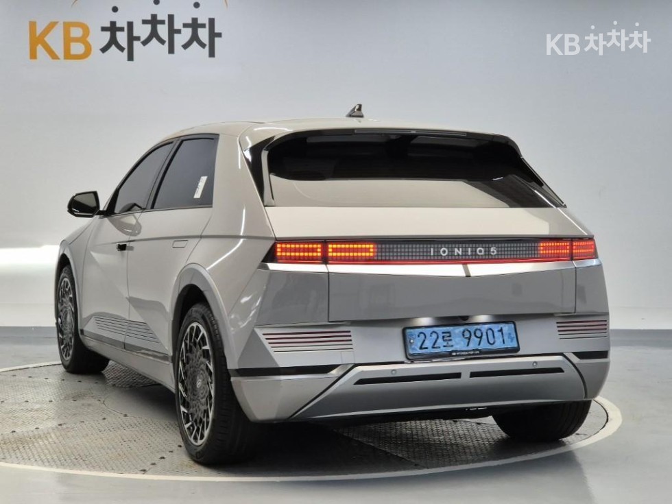 Hyundai IONIQ 5 — miniaturë 2