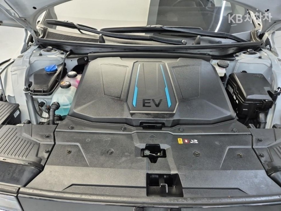 Hyundai IONIQ 5 — miniaturë 5