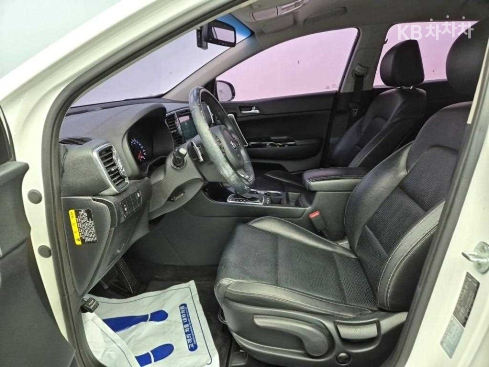 Kia Sportage — miniaturë 11