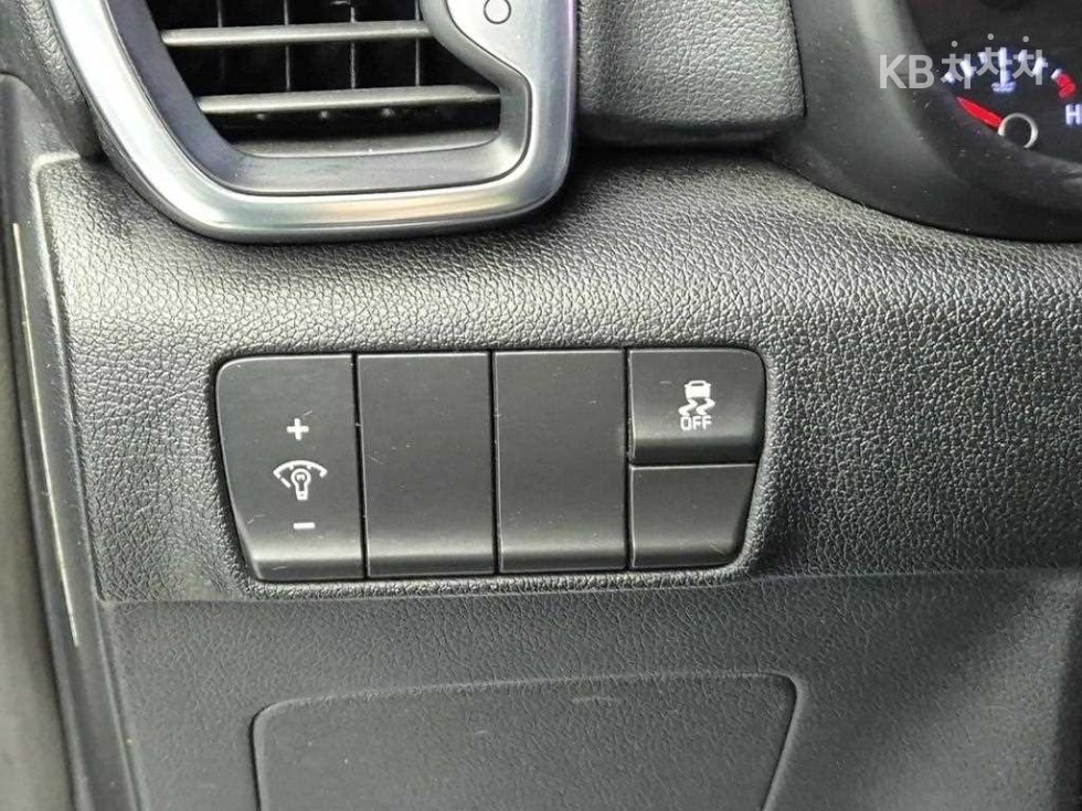 Kia Sportage — miniaturë 16