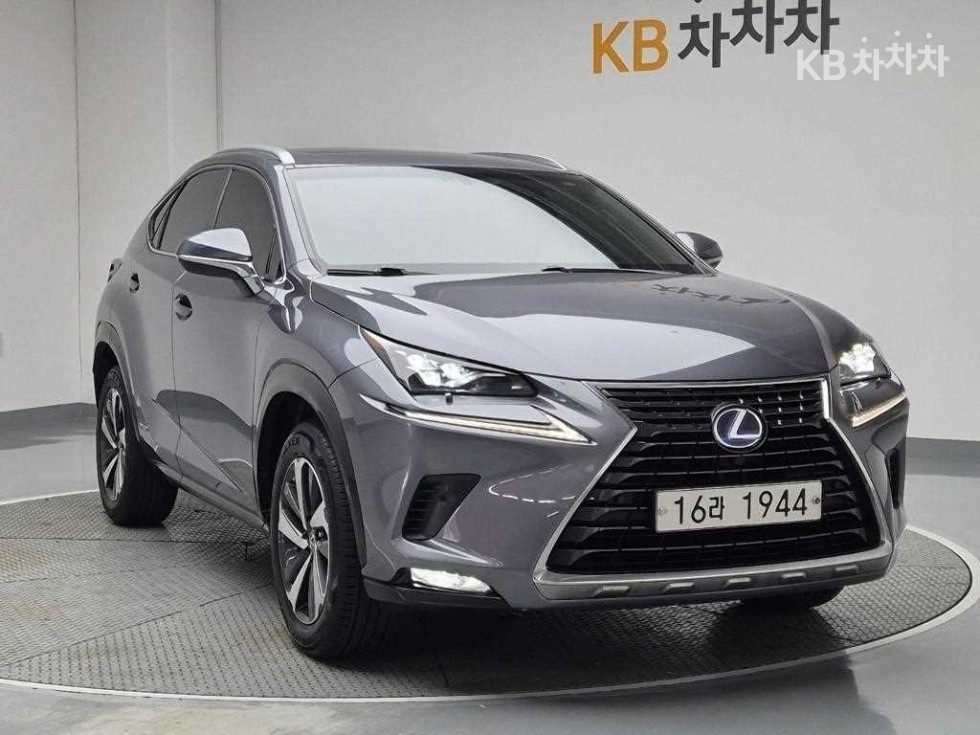 Lexus NX — miniaturë 4