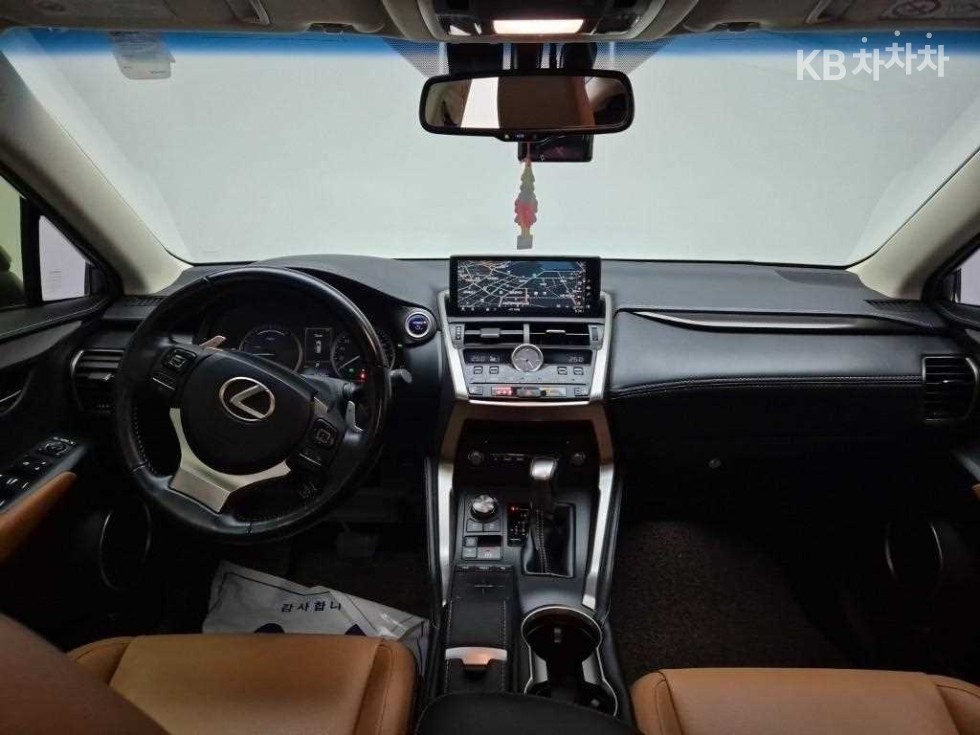 Lexus NX — miniaturë 7