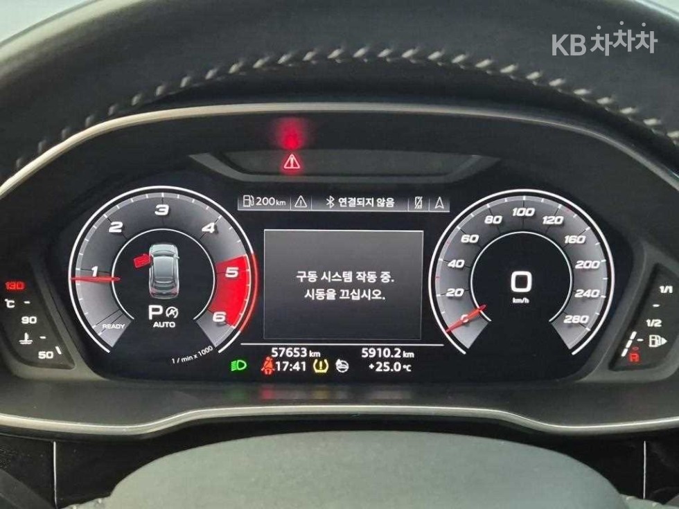 Audi Q3 — miniaturë 6