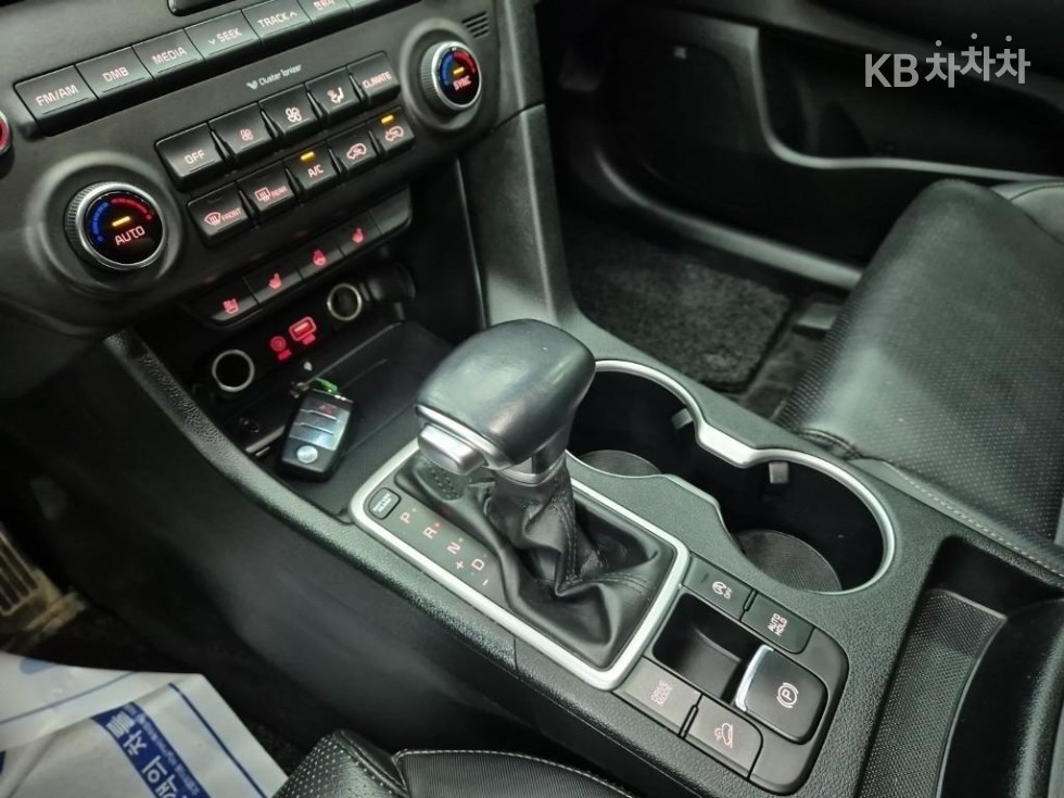 Kia Sportage — miniaturë 8