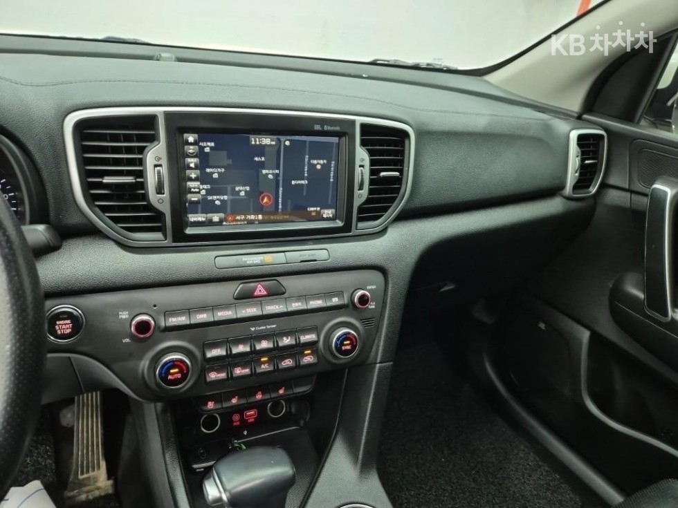 Kia Sportage — miniaturë 10
