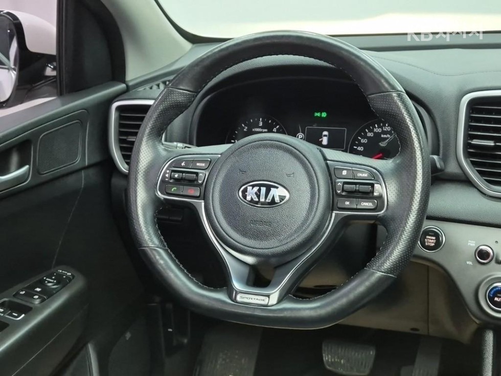 Kia Sportage — miniaturë 9