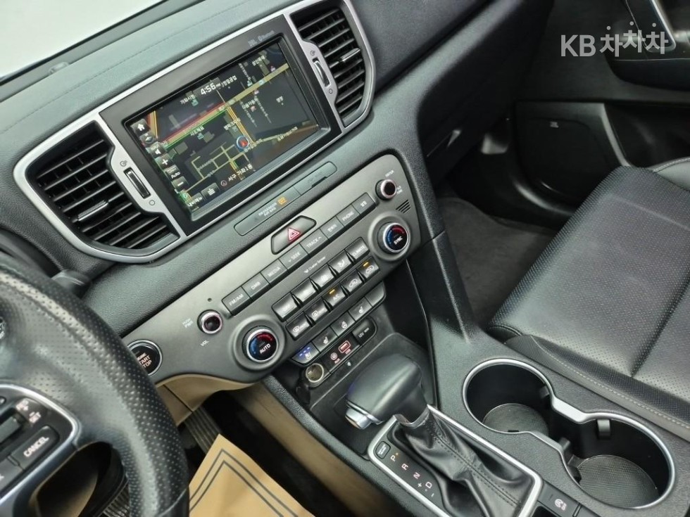 Kia Sportage — miniaturë 10