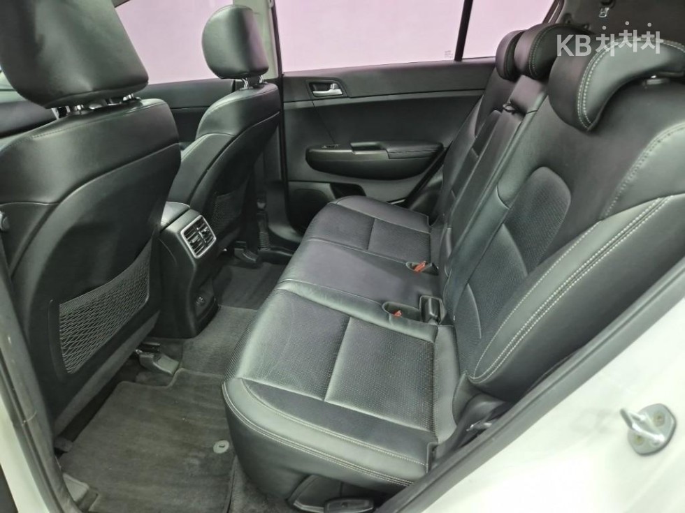 Kia Sportage — miniaturë 12