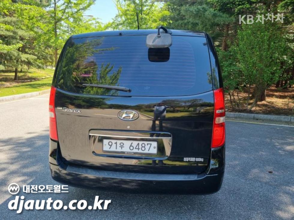 Hyundai Starex — miniaturë 2