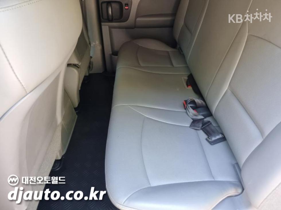 Hyundai Starex — miniaturë 13