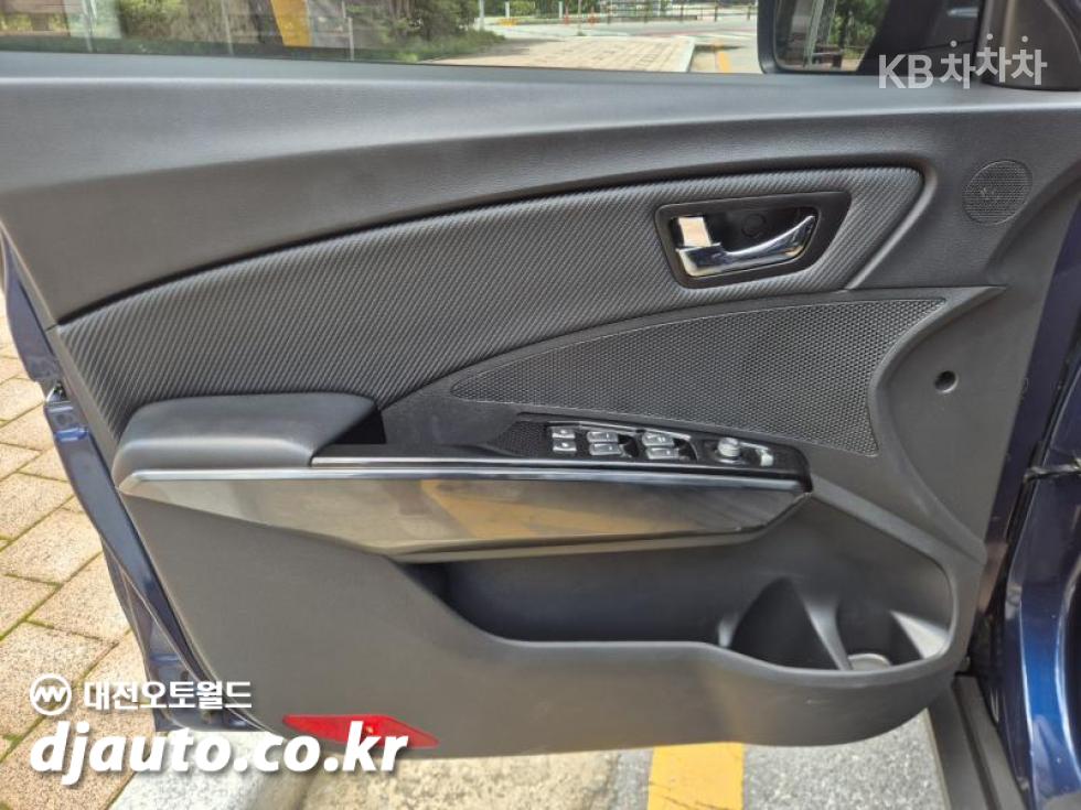 SsangYong Tivoli — miniaturë 6