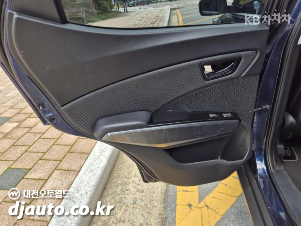 SsangYong Tivoli — miniaturë 8