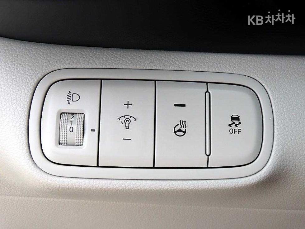 Hyundai Venue — miniaturë 13