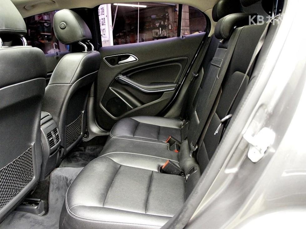 Mercedes-Benz GLA-klasse — miniaturë 6