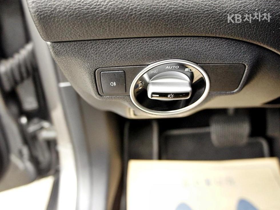 Mercedes-Benz GLA-klasse — miniaturë 13