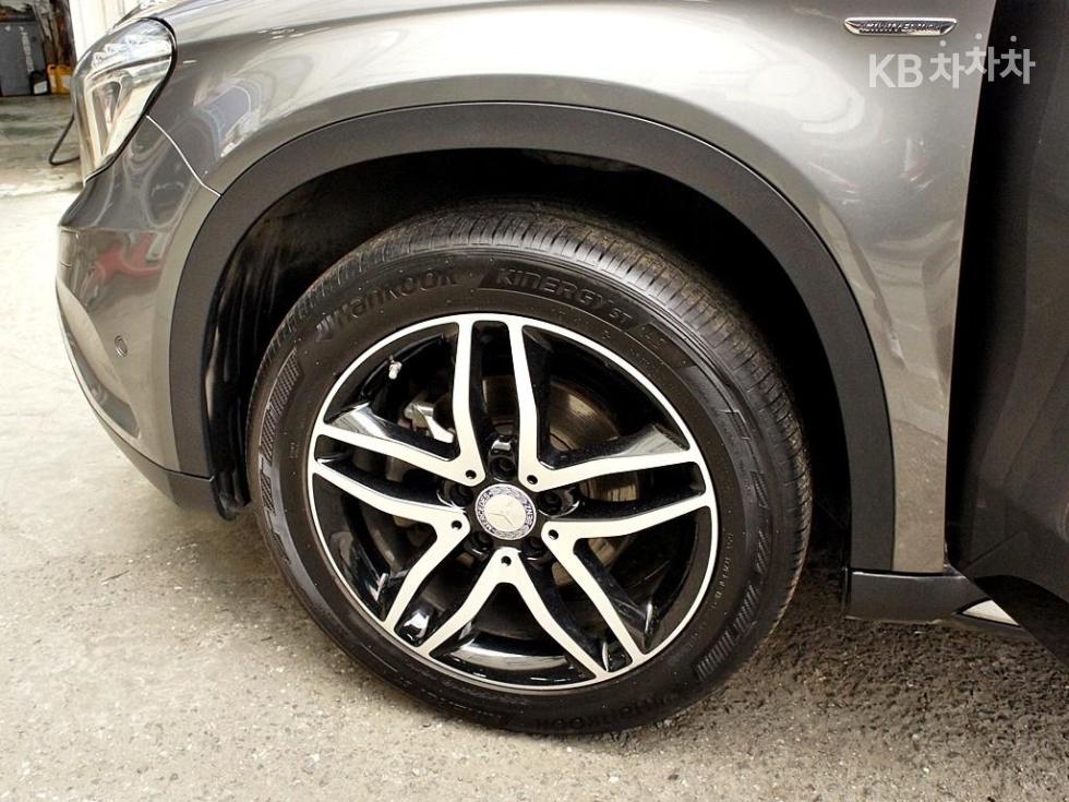 Mercedes-Benz GLA-klasse — miniaturë 20