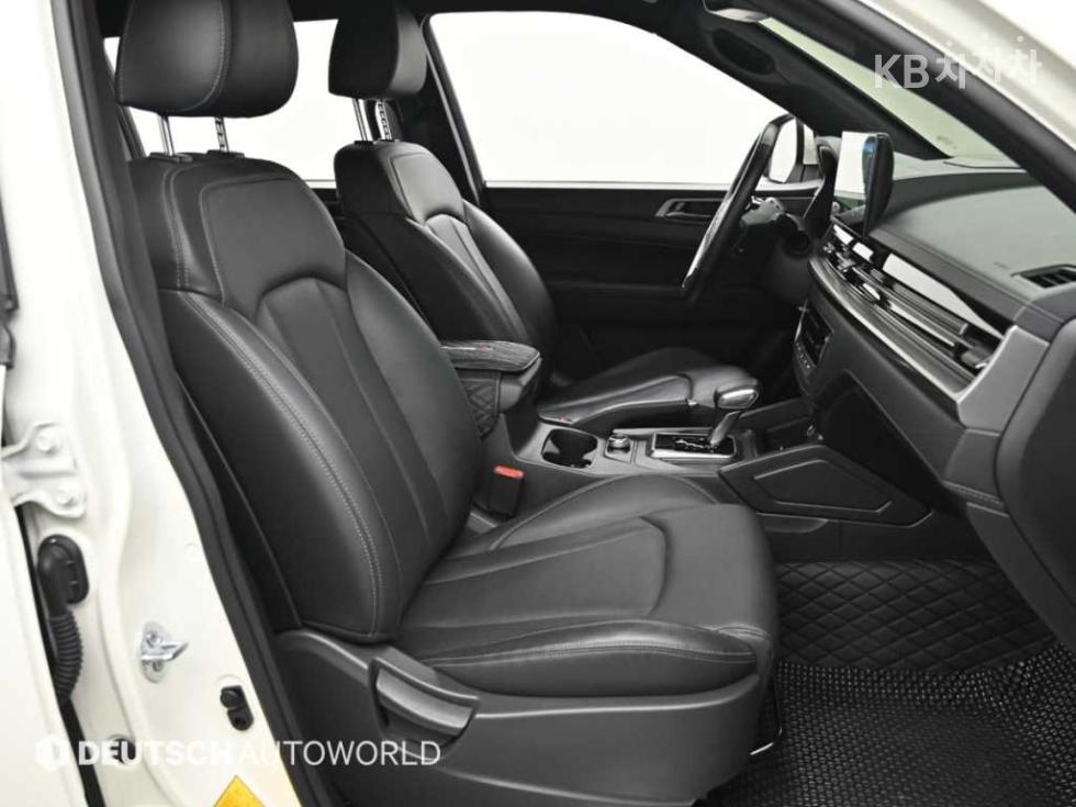 SsangYong Rexton — miniaturë 9