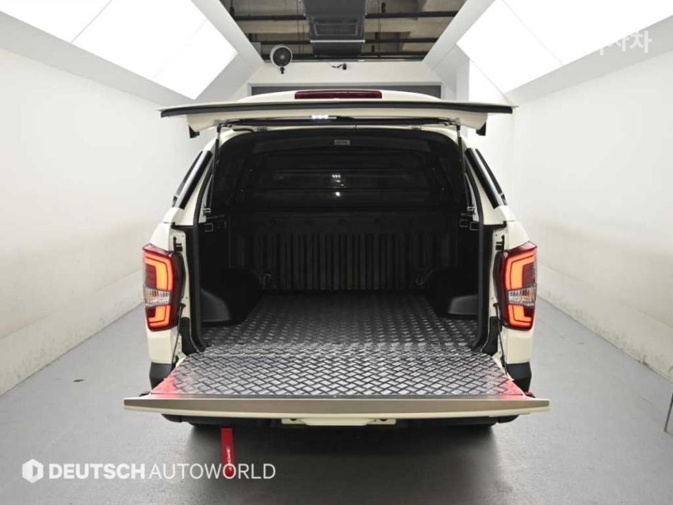 SsangYong Rexton — miniaturë 18