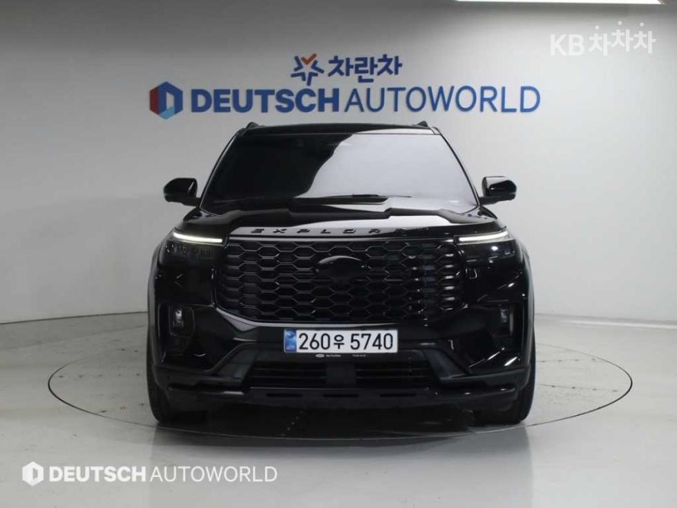 Ford Explorer Sport Trac — miniaturë 3