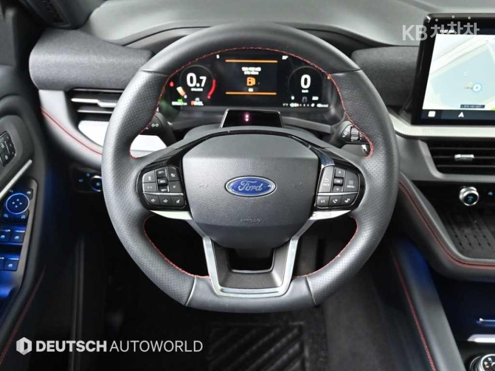 Ford Explorer Sport Trac — miniaturë 13