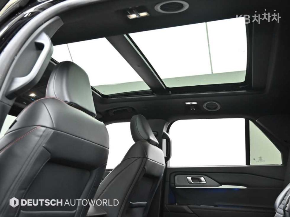 Ford Explorer Sport Trac — miniaturë 18