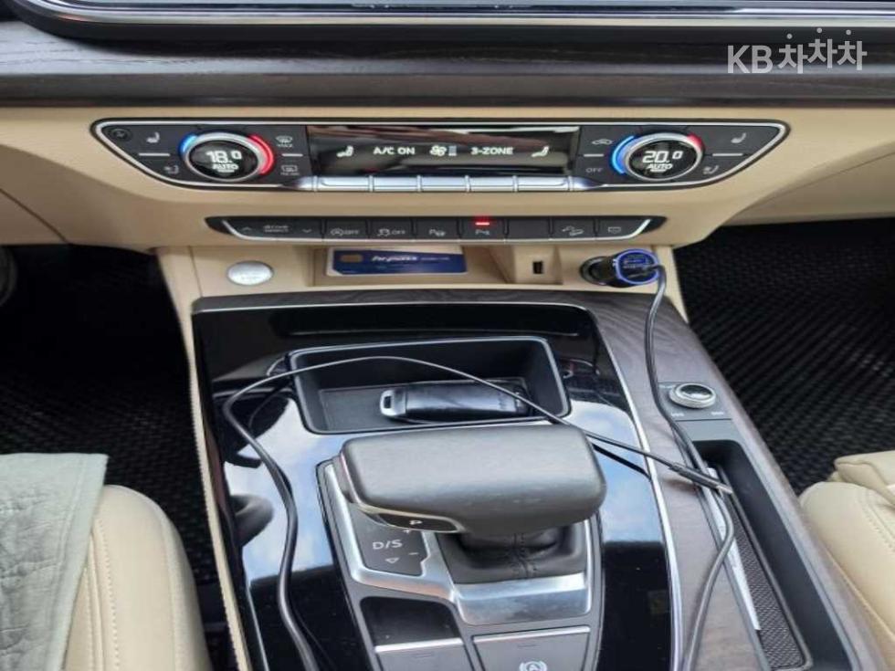 Audi Q5 — miniaturë 8